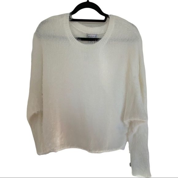 White bat arm loose fit long sleeve soft fuzzy mohair crew neck pullover sweater - Picture 1 of 7